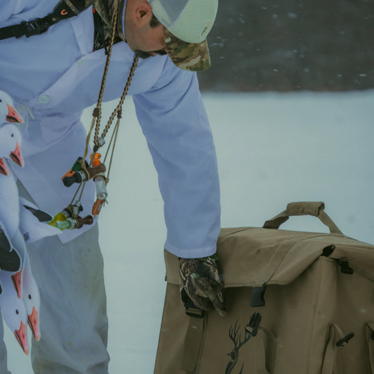 FEROX Migration Series Snow Goose Silhouette Decoys – 60 Pack & Classic Khaki Bag